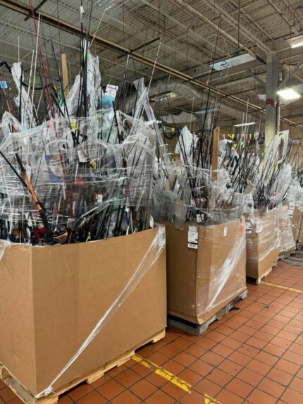Fishing Equipments Pallets ( 200 pieces)